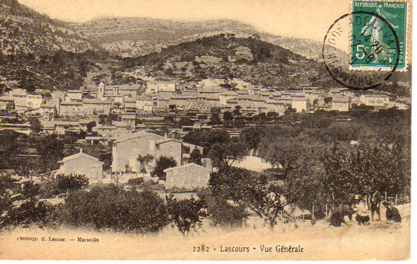 Carte-postale_Lascours_Vue-générale.jpg